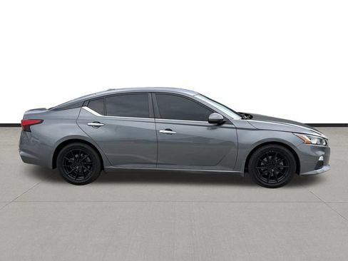Used 2020 Nissan Altima 2.5 S FWD image 4