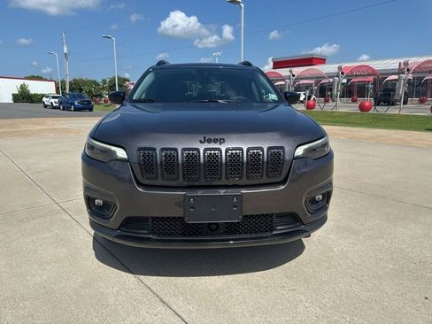 Used 2023 Jeep Cherokee Altitude Lux image 2