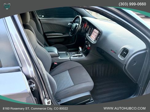 Used 2020 Dodge Charger Scat Pack RWD image 9