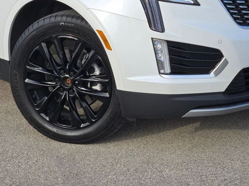 New 2025 Cadillac XT5 Premium Luxury w/ LPO, Blue Accent Package AWD/4WD image 3