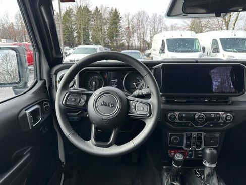 Used 2025 Jeep Wrangler Willys 4xe image 20