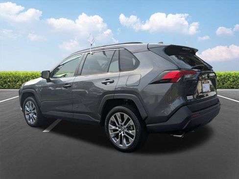 Certified 2022 Toyota RAV4 XLE Premium FWD image 8