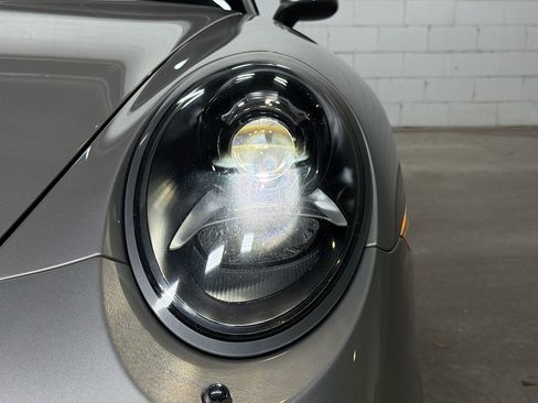 Used 2012 Porsche 911 Carrera image 10