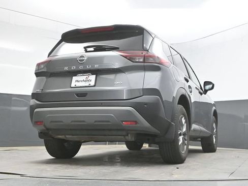 Used 2023 Nissan Rogue S AWD/4WD image 40