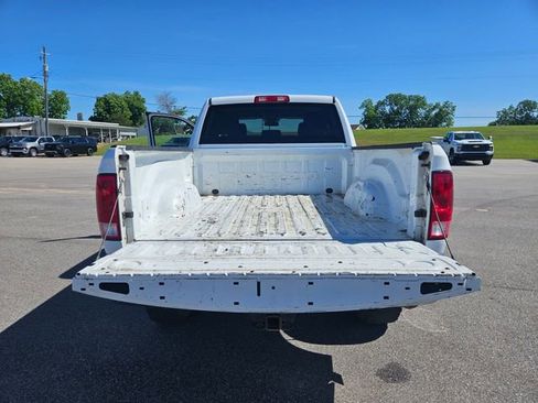 Used 2017 RAM 2500 Tradesman w/ Chrome Appearance Group AWD/4WD image 22