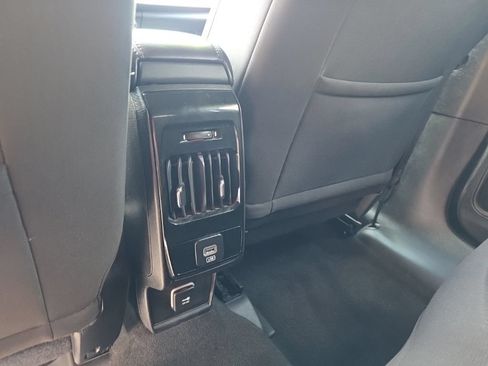 Used 2024 Jeep Compass Sport AWD/4WD image 12