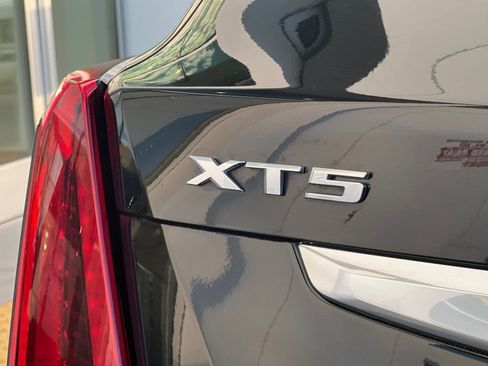 Used 2025 Cadillac XT5 Premium Luxury image 51