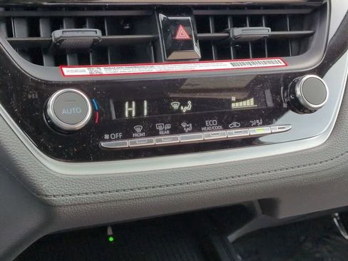 Certified 2026 Toyota Corolla Cross SE image 22