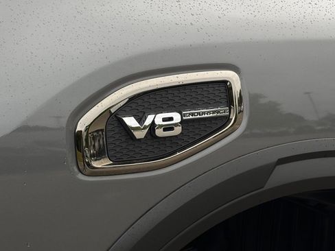 Used 2024 Nissan Titan PRO-4X image 10