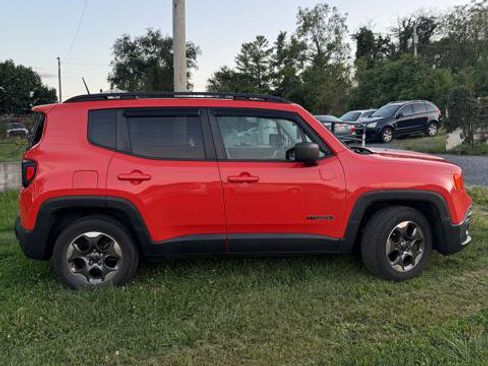 Used 2016 Jeep Renegade Sport w/ Power & Air Group FWD image 9