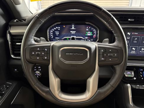 Used 2023 GMC Sierra 1500 Denali AWD/4WD image 14