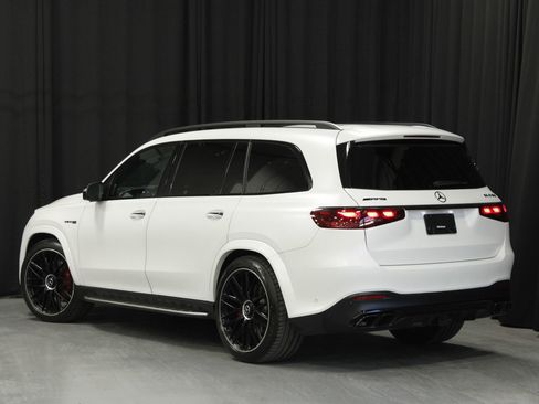 Used 2024 Mercedes-Benz GLS 63 AMG 4MATIC image 3