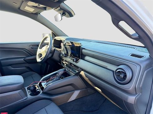 Used 2025 Chevrolet Colorado W/T w/ WT Custom Package image 13