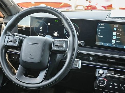 Certified 2025 Hyundai Santa Fe Calligraphy image 19