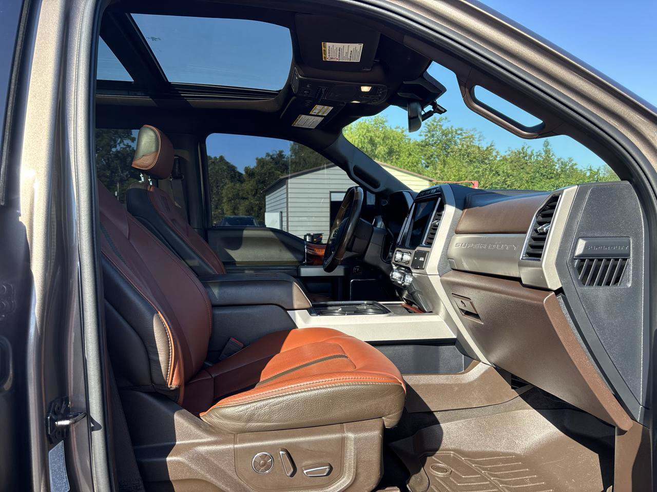 Used 2022 Ford F250 King Ranch w/ King Ranch Ultimate Package AWD/4WD image 14