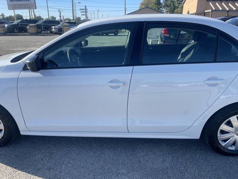 Used 2016 Volkswagen Jetta S image 6