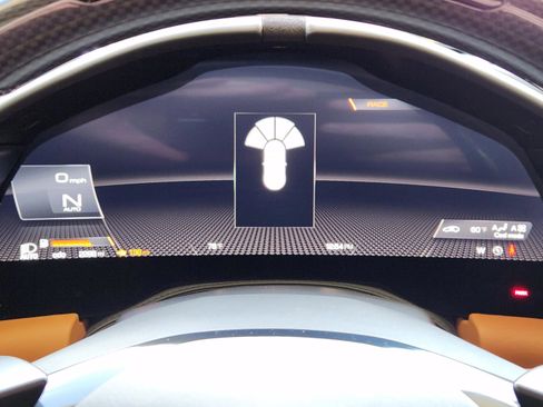 Used 2022 Ferrari Roma Base image 15