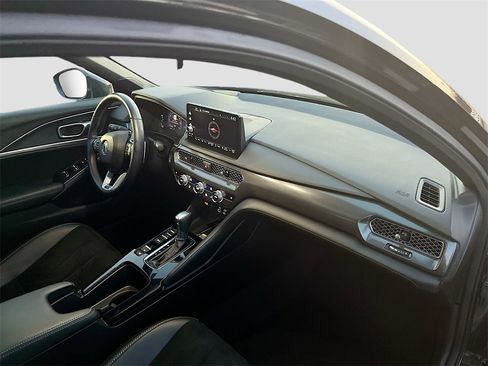 Used 2024 Acura Integra A-Spec image 30