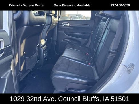 Used 2021 Jeep Grand Cherokee Laredo X image 12