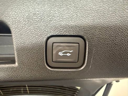 New 2026 Chevrolet Traverse High Country w/ LPO, Floor Liner Package FWD image 7