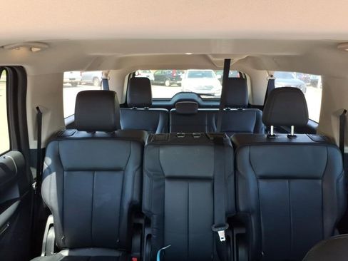 Used 2023 Ford Expedition Max XLT AWD/4WD image 26