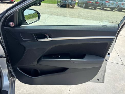 Used 2020 Hyundai Elantra SEL w/ Cargo Package (C1) FWD image 25