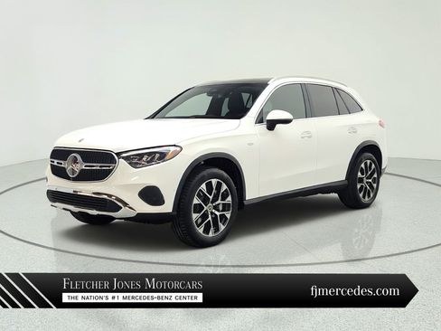 Used 2025 Mercedes-Benz GLC 350e 4MATIC image 1