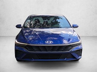 Used 2024 Hyundai Elantra SEL FWD video 2