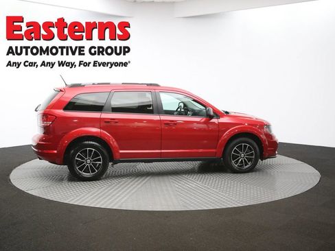 Used 2017 Dodge Journey SE w/ Flexible Seating Group image 44