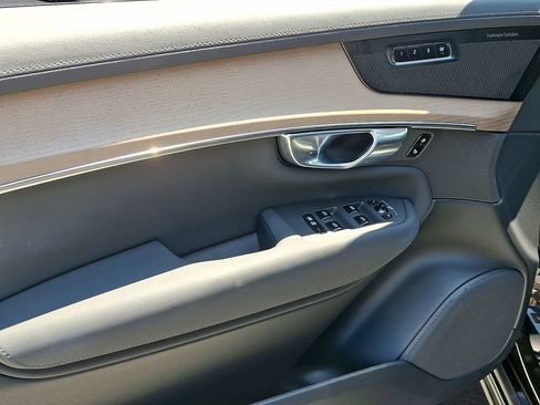 Certified 2026 Volvo XC90 B6 Plus AWD/4WD image 16