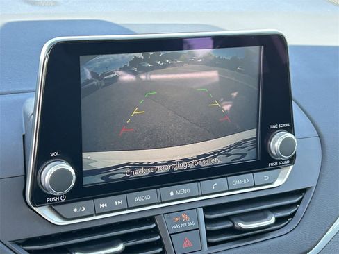 Used 2025 Nissan Altima 2.5 S image 19