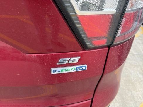 Used 2018 Ford Escape SE w/ SE Sync 3 Package image 7