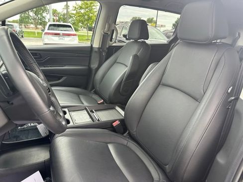 Used 2025 Honda Odyssey EX-L image 26