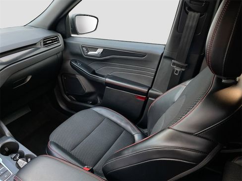 Used 2025 Ford Escape ST-Line image 23