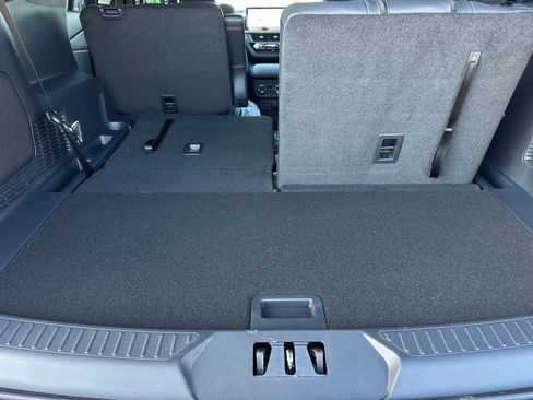 New 2026 Ford Explorer ST-Line image 17