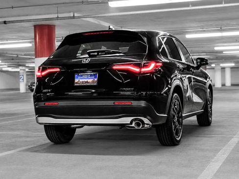 Used 2024 Honda HR-V Sport image 6