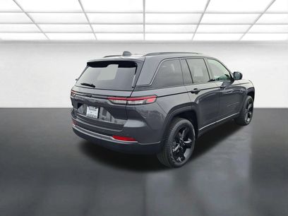 New 2026 Jeep Grand Cherokee Limited w/ Limited Altitude Package
