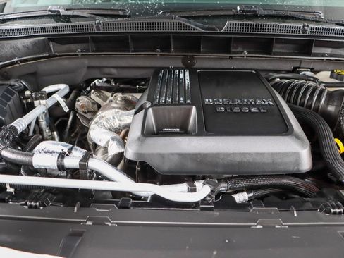 Used 2023 GMC Yukon Denali AWD/4WD image 36