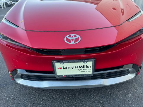 Certified 2024 Toyota Prius Prime Premium image 23