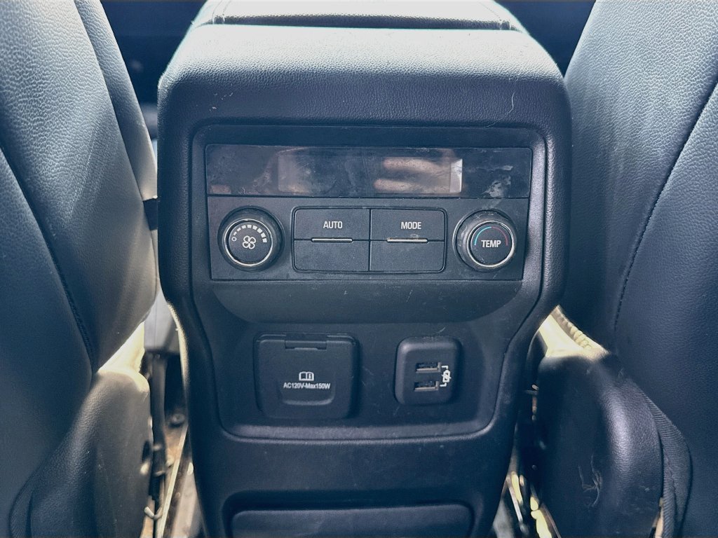 Used 2019 GMC Acadia SLT w/ Black Edition FWD image 27