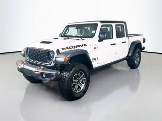 New 2026 Jeep Gladiator Mojave AWD/4WD video 3