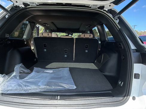 New 2026 Jeep Grand Cherokee Limited image 13