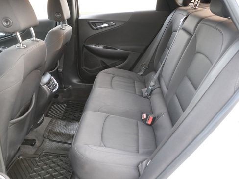 Used 2020 Chevrolet Malibu LT image 28