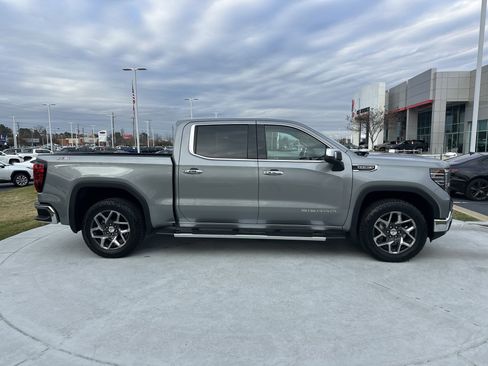 Used 2023 GMC Sierra 1500 SLT w/ SLT Premium Plus Package image 11
