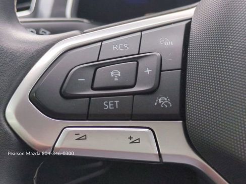 Used 2022 Volkswagen Tiguan SE w/ Panoramic Sunroof Package AWD/4WD image 26