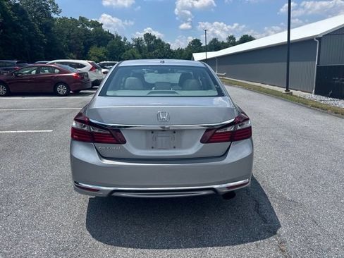 Used 2016 Honda Accord EX-L image 4