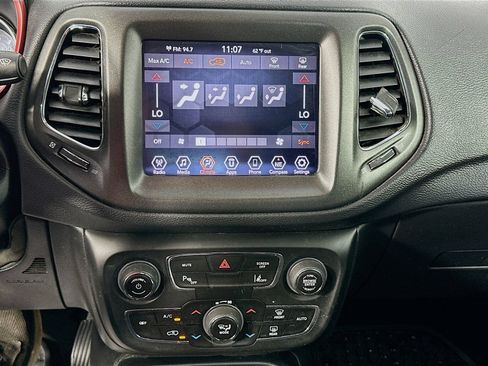 Used 2021 Jeep Compass Trailhawk AWD/4WD image 16