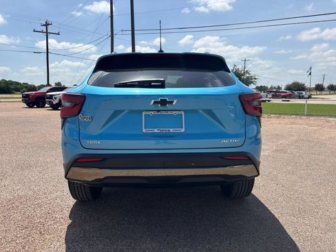 New 2026 Chevrolet Trax ACTIV w/ Driver Confidence Package FWD image 5