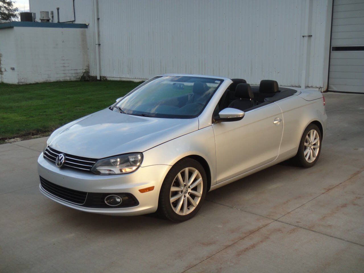 Used 2012 Volkswagen Eos Komfort FWD image 2