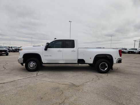 Used 2024 Chevrolet Silverado 3500 LT AWD/4WD image 4